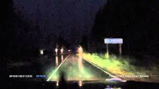 Едешь, едешь, а тут раз, и шаровая молния по встречке несется, жутко)