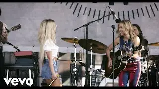 Sheryl Crow - Prove You Wrong (Newport Folk Festival) ft. Maren Morris