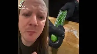 GUY JERKS OFF A CUCUMBER 😱