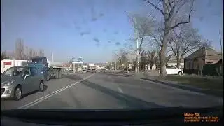 Легковушка влетела в дом