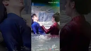 Sweet! Neo Hou and Zhou Ye play in the cold spring💓 