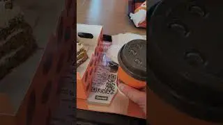 во Вкусочке посуда бумажная...