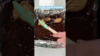 FUDGY PEANUT BUTTER SWIRL BROWNIES LINK IN DESCRIPTION  #recipe #brownies  #peanutbutter
