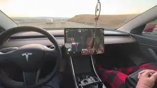 Hands-Free Driving/TESLA