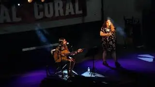 Alli Fernandes and Cármen Fernandes covering Valerie by Amy Winehouse