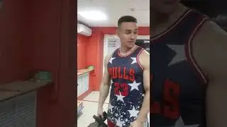 Качок проголодался зимой
