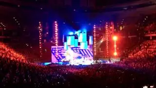 Red Hot Chili Peppers - By The Way (Live)