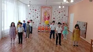 Едем-едем в соседнее село. Танец подготовительной группы ко Дню Мамы