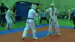 Кошкин Никита (Lion' dojo, IFK СПб), ака - Красников Александр (Федерация Ояма-карате)