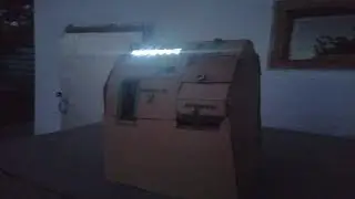 Самодельный банкомат из картона.