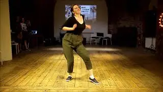 Olga Avvakumova - Blues hit big town