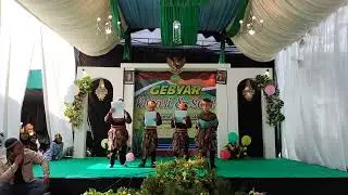 Tari Kreasi dan Puisi Bersambung oleh kelas 4 Hasan Madija