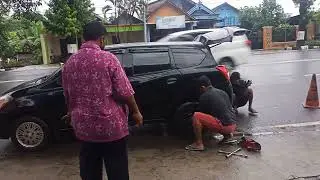 ganti ban mobil