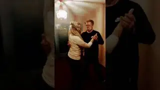 tango.sensorial bailando desde la improvisación clase 3 de Mai y Luis (iniciación a la danza)