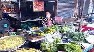 Maeklong Railway Market1