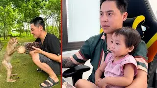 Diem asked dad to show pictures of Kaka and Mit because missed them