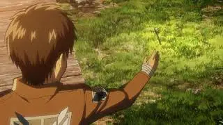 атака титанов/Attack on titan момент где Эрен поднимает ложку и резко превращается в титана