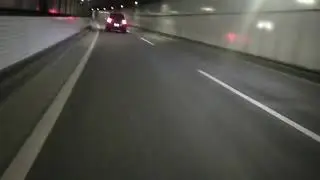 ‎Japanese guy yelling in a tunnel