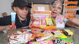 TRYING MYSTERY TURKISH SNACK BOX FOR THE FIRST TIME