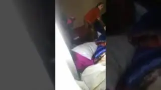 Зиндаги оинаро мухточи хокистар кунад