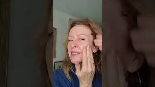 Quick Face Yoga Antiaging Crows Feet Massage 