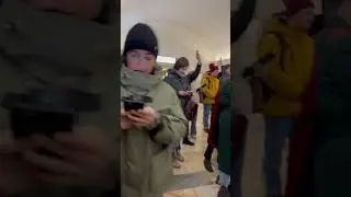Праздничная Среда в московском метро, давай повеселимся?)
