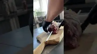 Свинину завернули в сливочно-чесночный соус👌🏻 яркий вкус и нежное мясо 