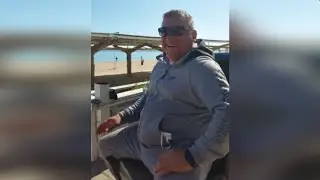 Анекдот про поющего бегемота