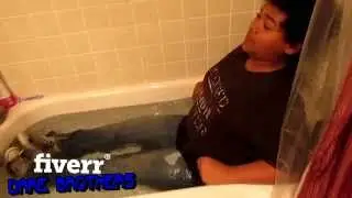 ICE COLD BATH CHALLENGE!!!