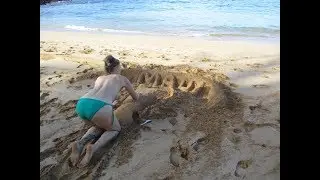 Little Beach Sand art on Maui