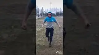 Полоцкий блогер Роман Левковский - Гейбал вернулся из армии и испытал на себе электрошокер