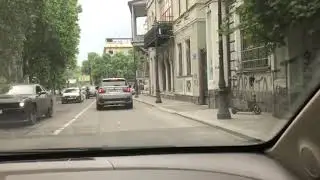 По улицам Тбилиси на такси. Разговор с таксистом.