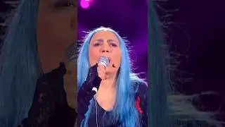 Dal palco di #Sanremo2024 a quello di #TheVoiceSenior… rimango sempre PAZZA di me! 💙👠🏳️‍🌈