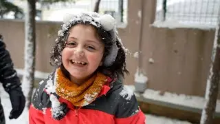 Afife Babası ile Kardanadam yapmaya çalıştı! مقالب في أخوي الكبير ليوم كامل !!