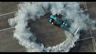 FORMULA1 Dragging in circle...3d made formula car drifting with smoke on a 3d made track. f1 fantasy