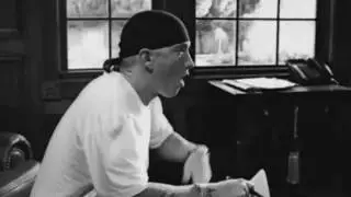 Avril Lavigne Ft. Eminem - When Your Gone (Seanh Remix & Video)