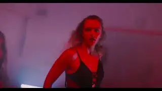 Karina & Girls  Video