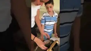 Аналоговый телефон и современные дети
