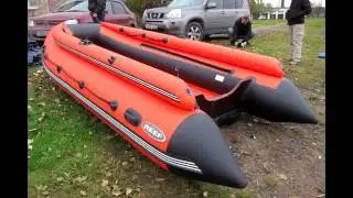Лодки REEF 390 Тритон на воде под мотором - Обзор