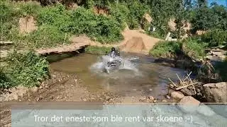Gunnar vasker sykkelen