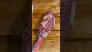 The Ugly Duckling Tomahawk #bbq #beef #bbq #tomahawksteak #food #steak