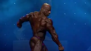 Dexter Jackson Posing for the Last Time at the Arnold Classic