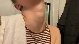 Beautiful European 🇪🇺 Girl Neck Fetish