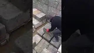 Кран, творческий подход к строительству.