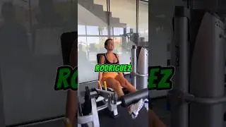 Why Is Georgina Rodriguez Competing With Cristiano 🧐 ll #georgina #ronaldo #shorts