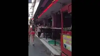 #girlsofsoi6 #thailandfunny #soi6girls #soi6pattaya #bargirls #soi6 #pattaya #pattayabeach #ladyb...