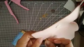How to assemble a die cut small pouch