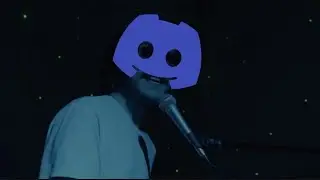 Discord sings 