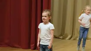 Спектакль 