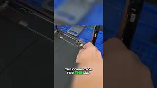 How to Disconnect LCD and Digitizer Connectors Easily [IPAD 9TH GEN] | Sydney CBD Repair Centre